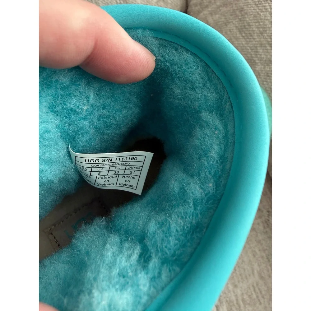 UGG classic clear